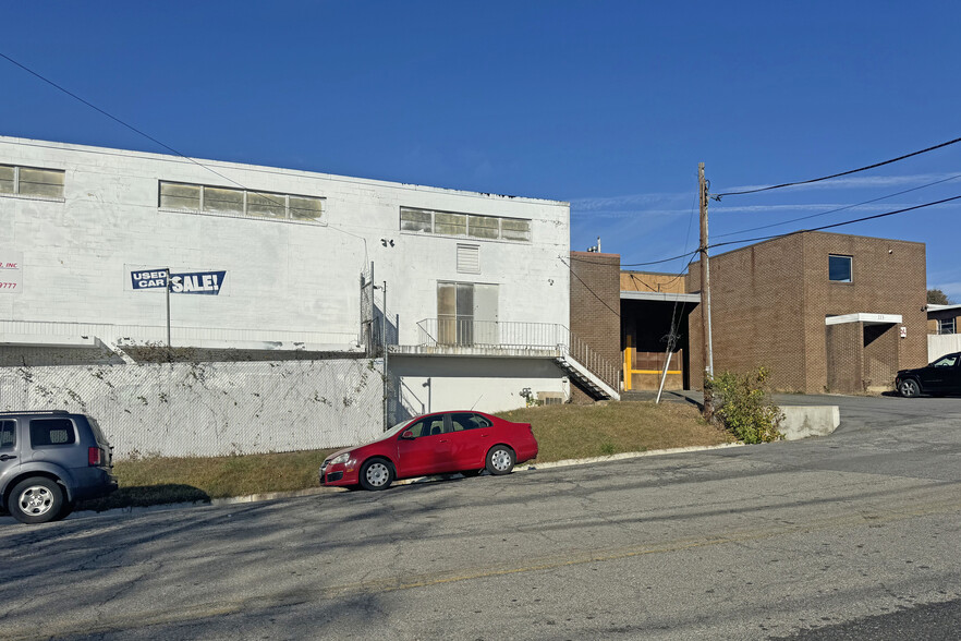 More Photos Of 223 Westhampton Ave, Capitol Heights Warehouse For Sale