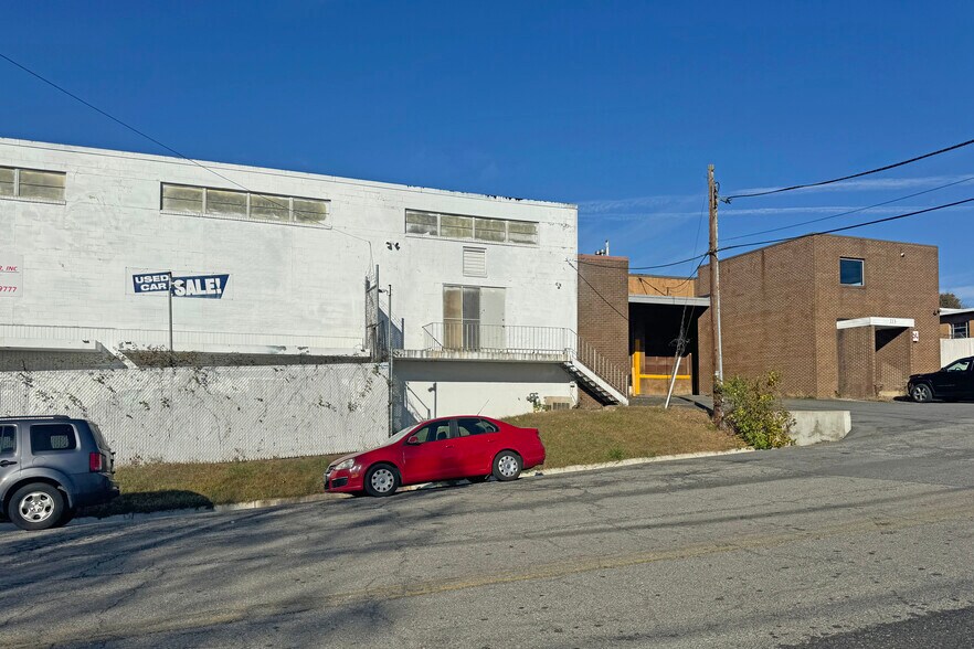 More Photos Of 223 Westhampton Ave, Capitol Heights Warehouse For Sale