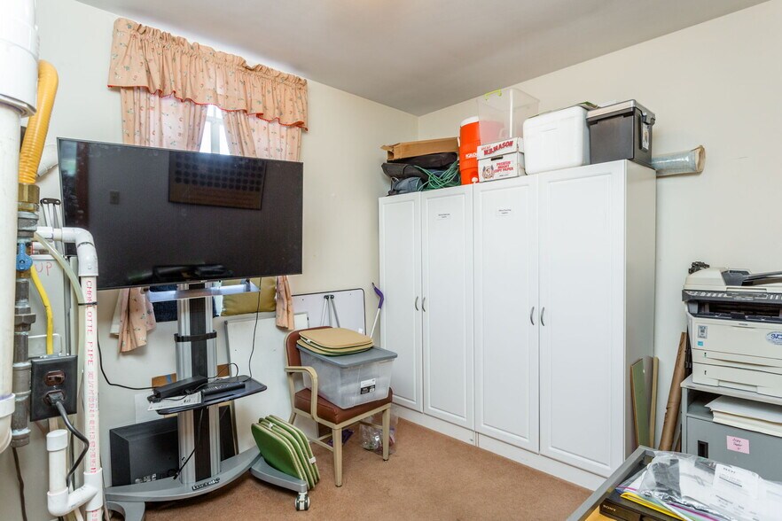 More Photos Of 2408 Hickory St, Staunton Religious Facility For Sale