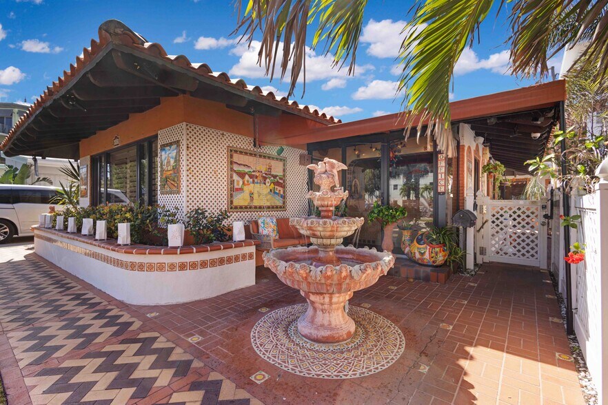 More Photos Of 4525 El Mar Dr, Lauderdale-by-the-Sea Hotel For Sale