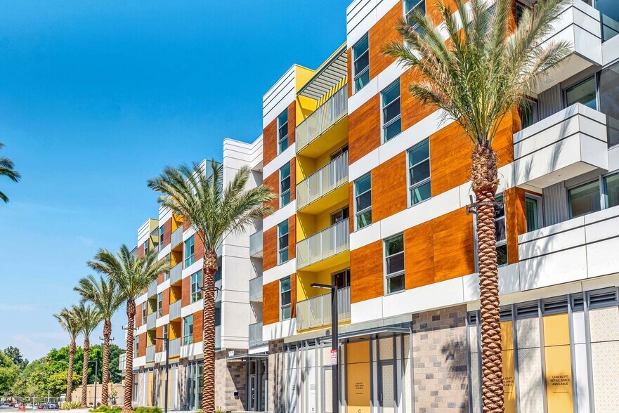 More Photos Of 14150 Riverside Dr, Sherman Oaks Apartments For Lease