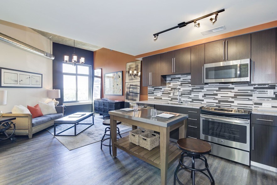 More Photos Of 625 H St NE, Washington Apartments For Lease