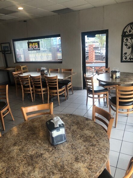 More Photos Of 750 N Addison Rd, Villa Park Restaurant For Sale