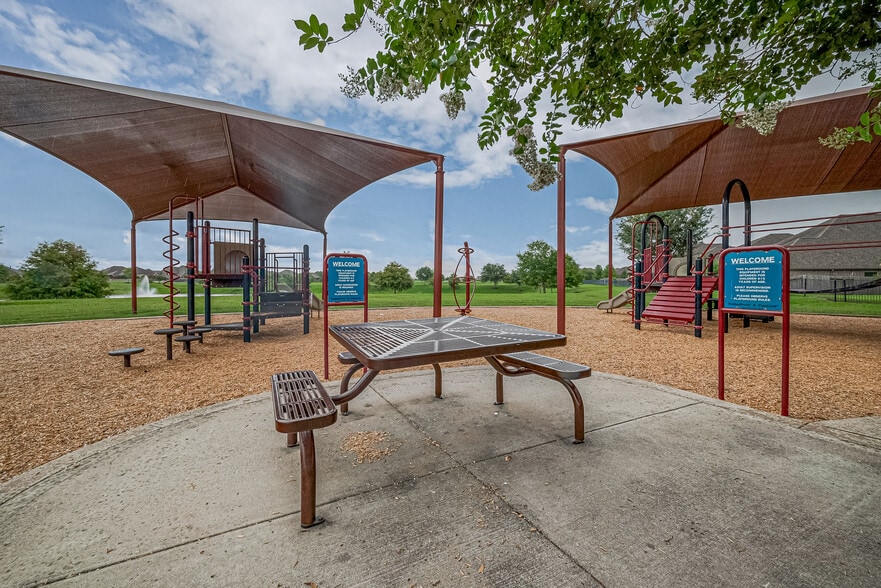 More Photos Of 11422 Southwest Fwy, Houston Storefront For Sale