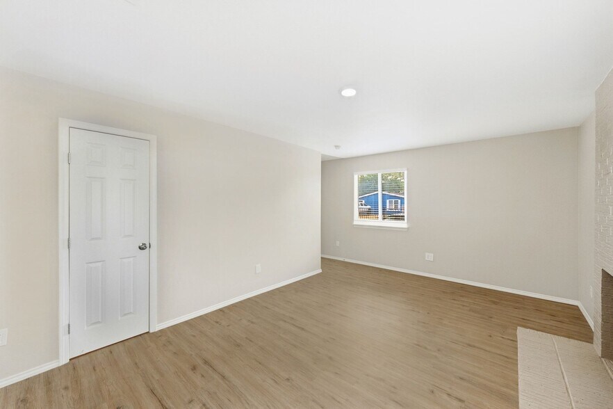 More Photos Of 6709 Wentworth Dr, Austin Apartments For Sale