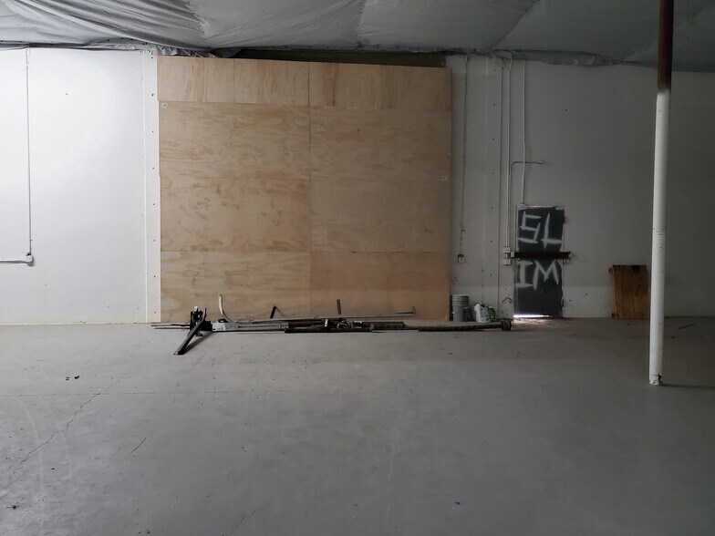 More Photos Of 103 B St, Marysville Warehouse For Lease