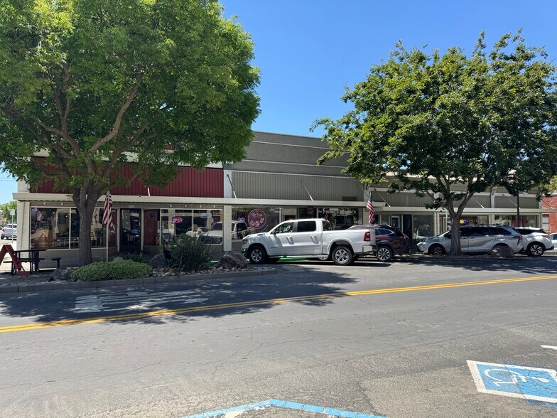 More Photos Of , Rio Vista General Retail For Sale