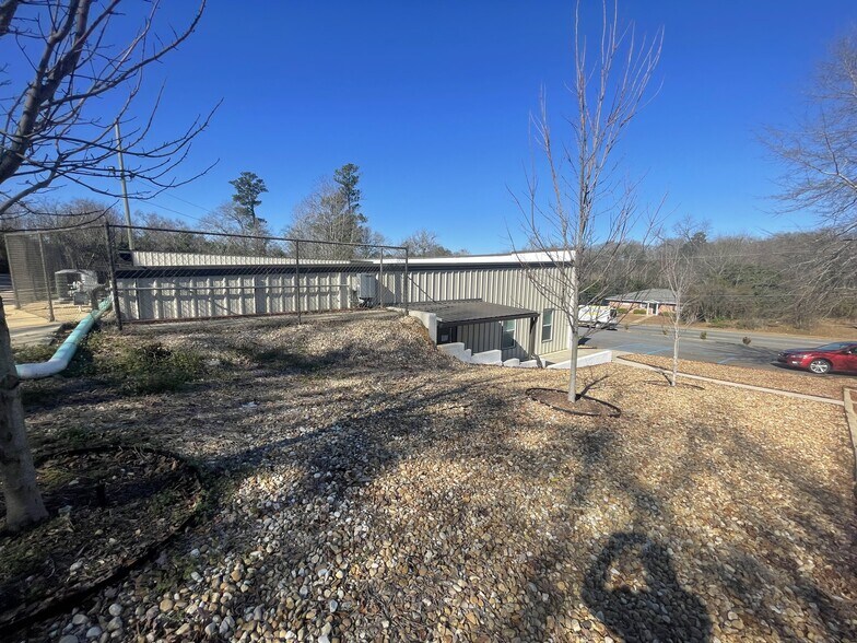 More Photos Of 629 E Forsyth St, Americus Office For Sale