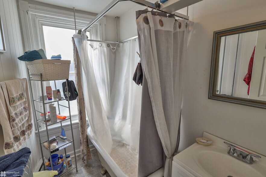 More Photos Of 1037 W Turner St, Allentown Multifamily For Sale