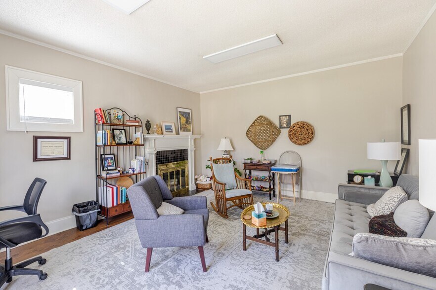 More Photos Of 2036 E 7th St, Charlotte Loft Creative Space For Sale