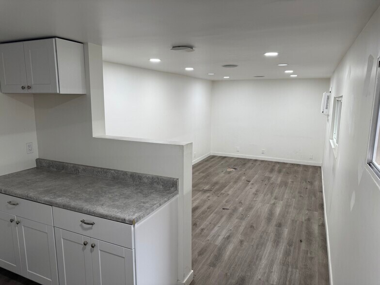 More Photos Of 3814 W 139th St, Hawthorne Warehouse For Sale