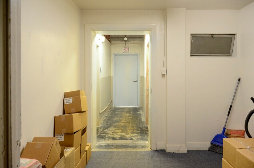 More Photos Of 361 S Commercial St, Aransas Pass Freestanding For Lease