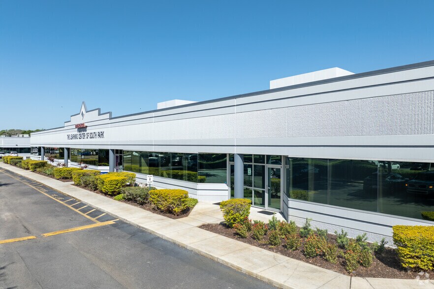 More Photos Of 7350 Futures Dr, Orlando Office For Sale