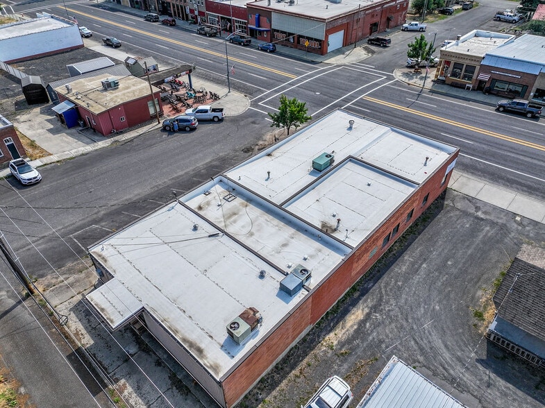 More Photos Of 424 S Main St, Troy Bank For Sale