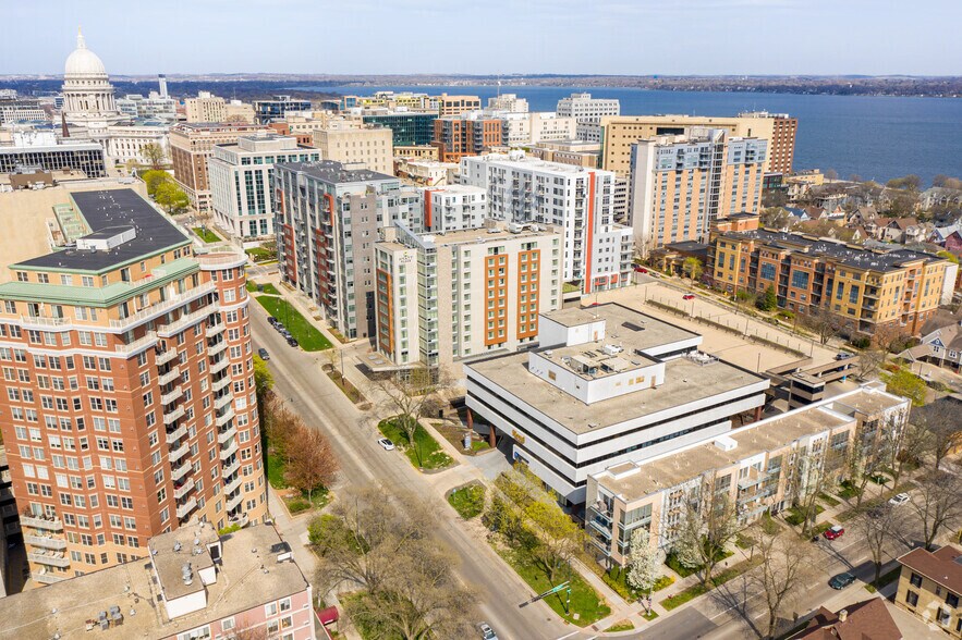 More Photos Of 345 W Washington Ave, Madison Medical For Lease
