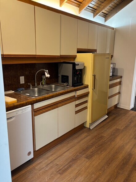 More Photos Of 170 S Main St, Zionsville Office For Lease