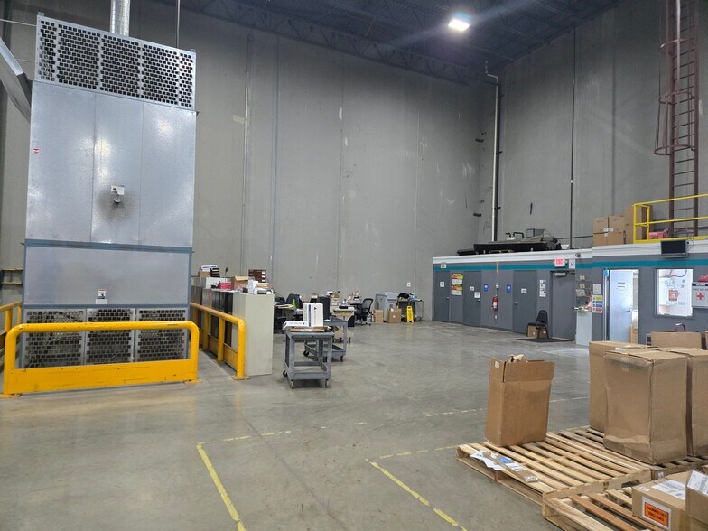 More Photos Of 5855 Carbonmill Dr, South Bend Distribution For Lease