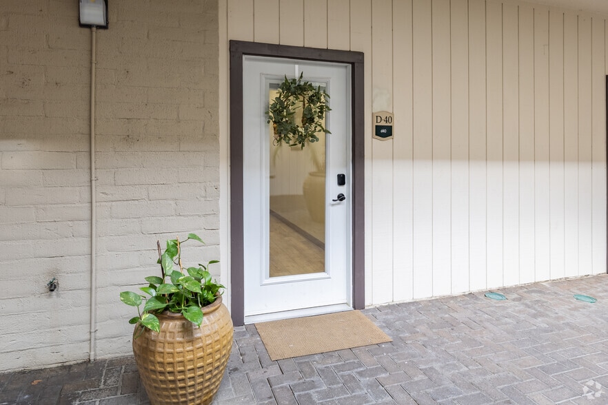 More Photos Of 701 Howe Ave, Sacramento Medical For Sale