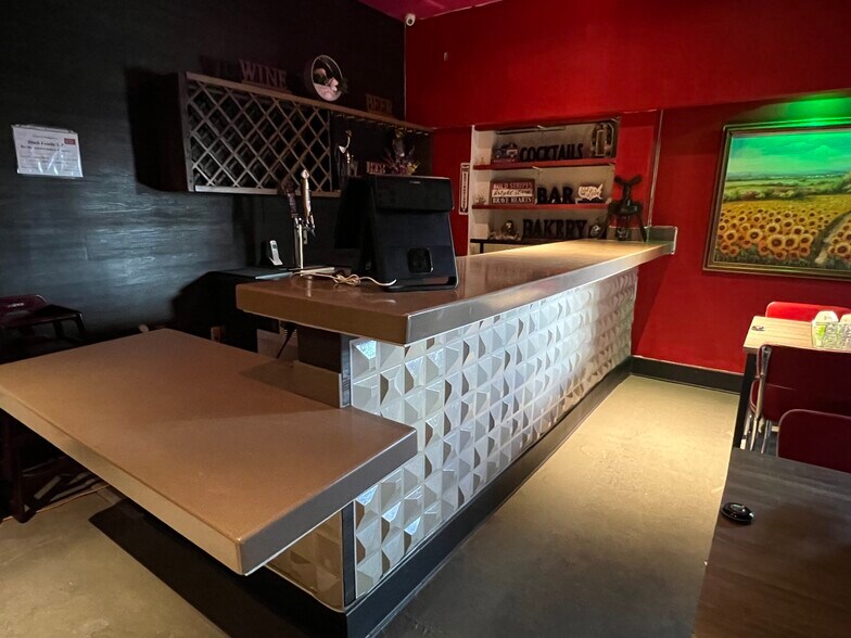 More Photos Of 4161 Beverly Blvd, Los Angeles Restaurant For Lease