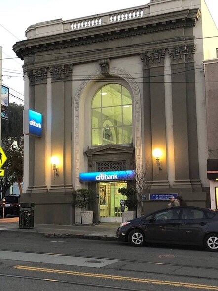 More Photos Of 701 Irving St, San Francisco Bank For Sale