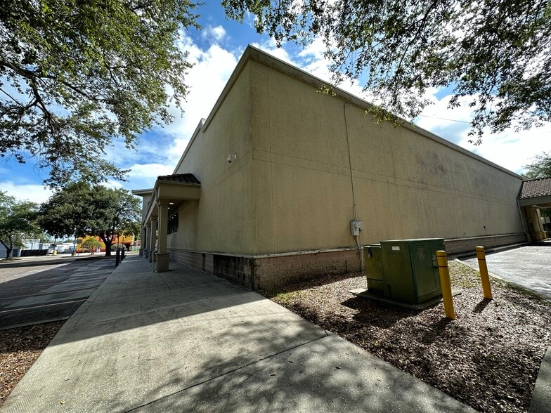 More Photos Of 3917 N Nebraska Ave, Tampa Freestanding For Lease