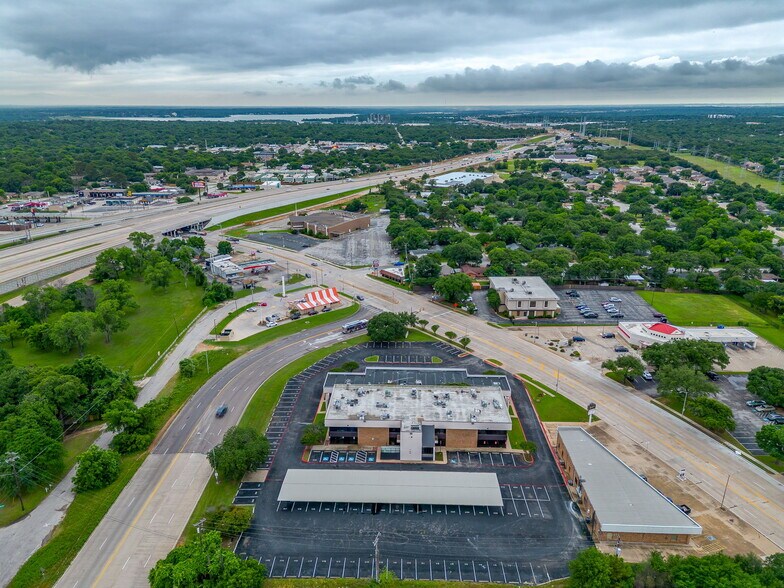 More Photos Of 6451 Brentwood Stair Rd, Fort Worth Office For Lease