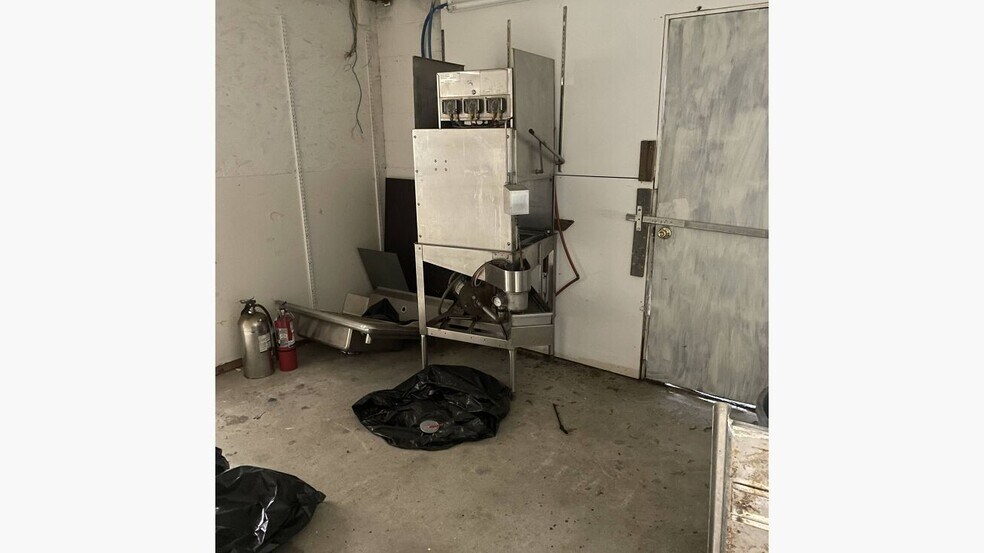 More Photos Of 611 Carteret St, Beaufort Office For Lease