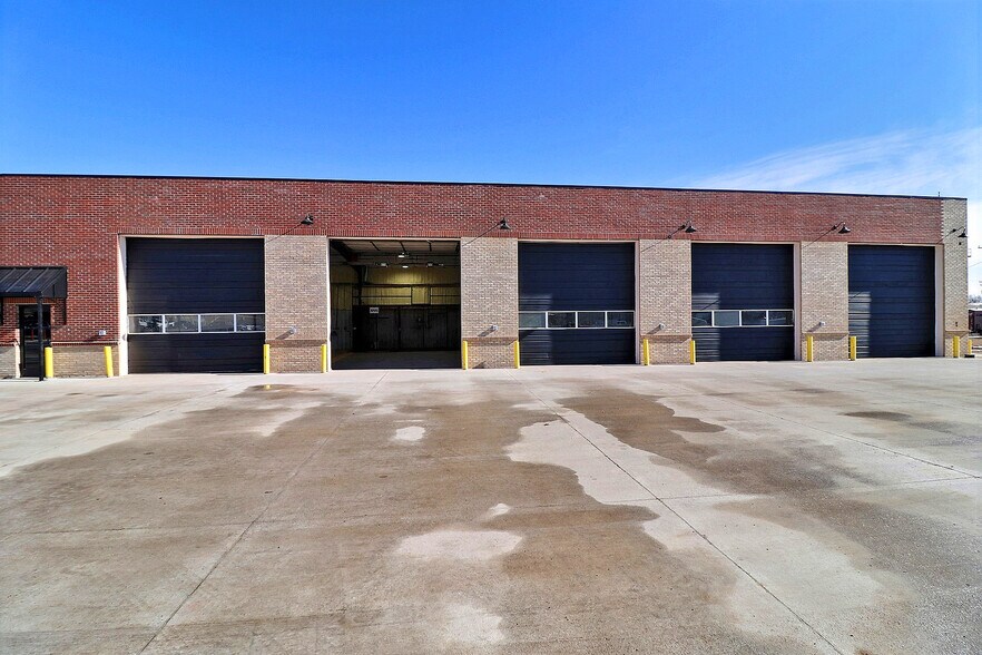 More Photos Of 1616 2nd Ave, Greeley Industrial For Sale