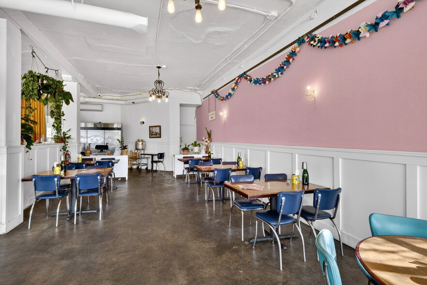 More Photos Of 6433 SE Foster Rd, Portland Apartments For Sale