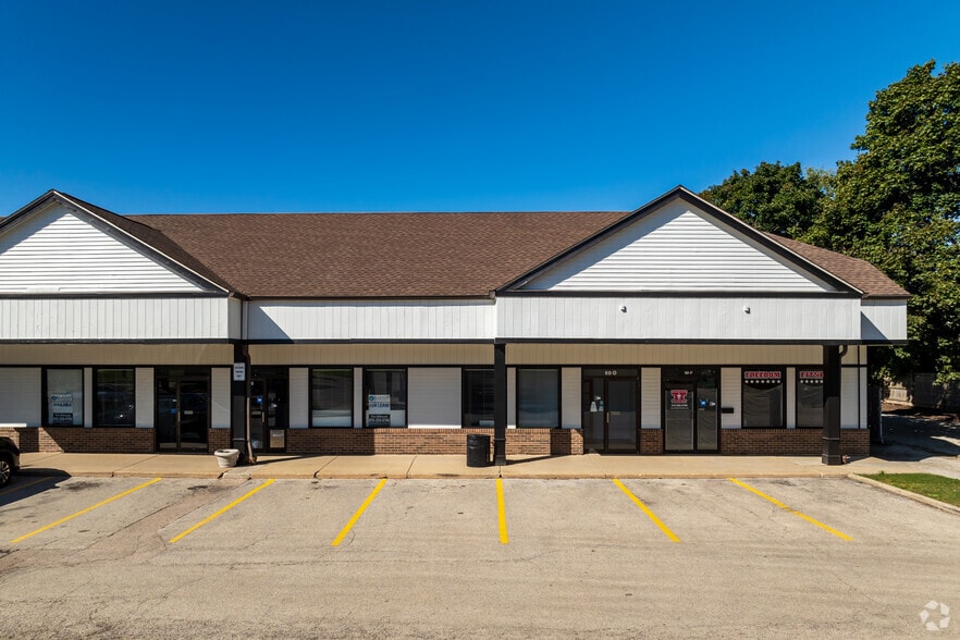 More Photos Of 40-60 W Terra Cotta Ave, Crystal Lake Unknown For Lease