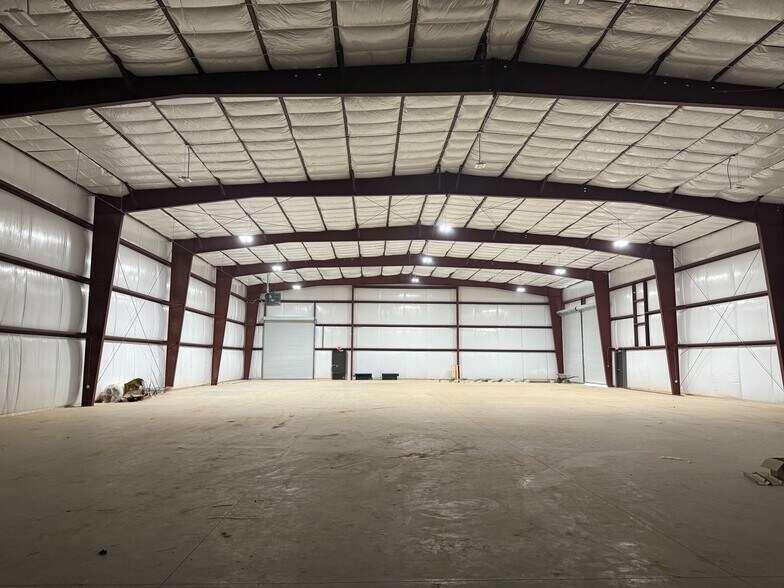 More Photos Of 40 GTD Loop, Newnan Industrial For Sale
