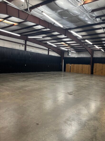 More Photos Of 5695 Parachute Cir, Colorado Springs Service For Lease