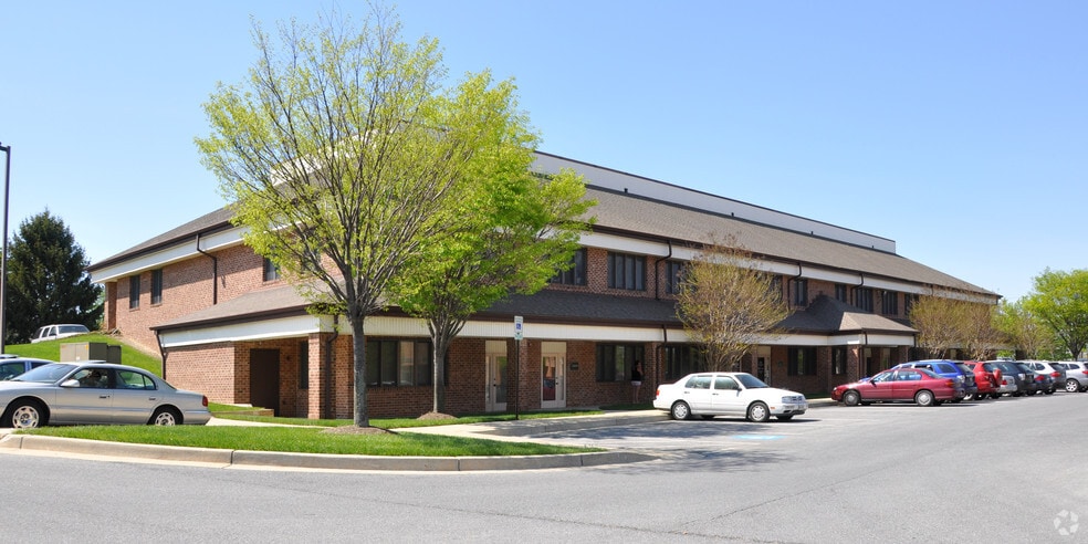 More Photos Of 7001 Johnnycake Rd, Catonsville Unknown For Lease