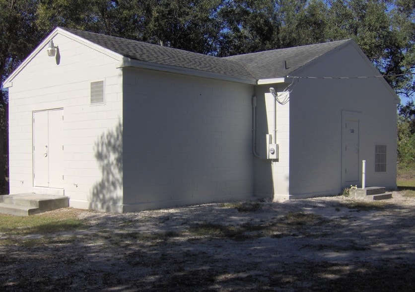 Primary Photo Of 1830 Jack Calhoun Dr, Kissimmee Warehouse For Lease