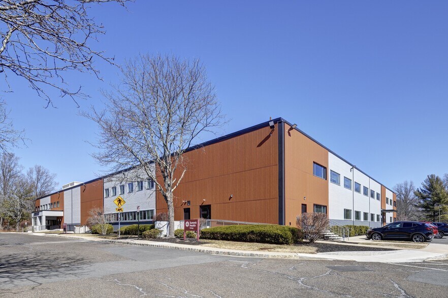 More Photos Of 2 Princess Rd, Lawrenceville Medical For Lease