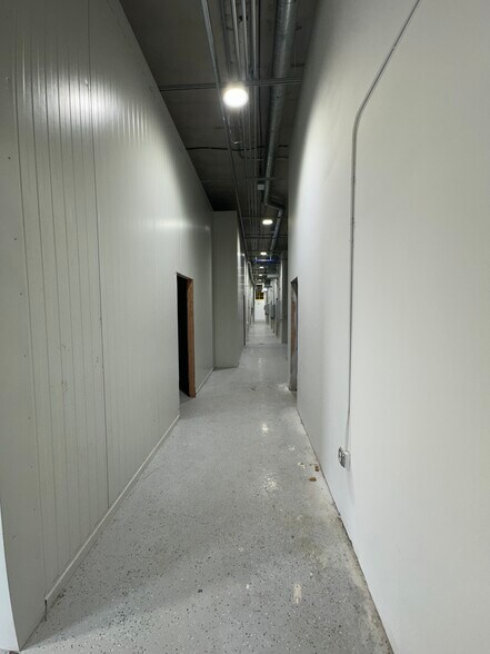More Photos Of 4600 N Grand River Ave, Lansing Warehouse For Sale