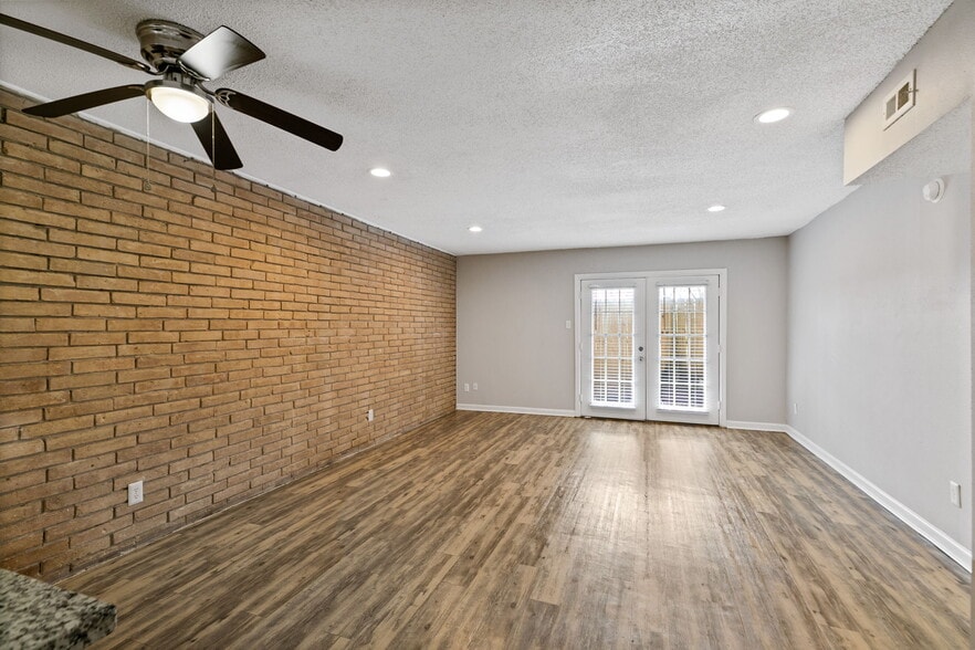 More Photos Of 9707 Timberside Dr, Houston Apartments For Sale