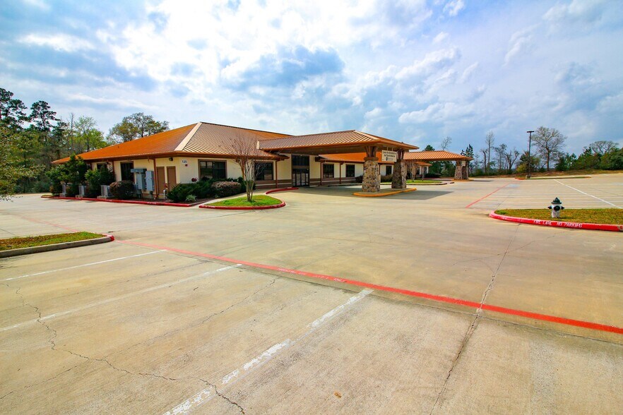 More Photos Of 103 Medical Park Ln, Huntsville Medical For Lease