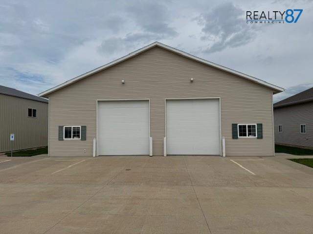 More Photos Of 1178 Capital Dr SW, Cedar Rapids Flex For Sale