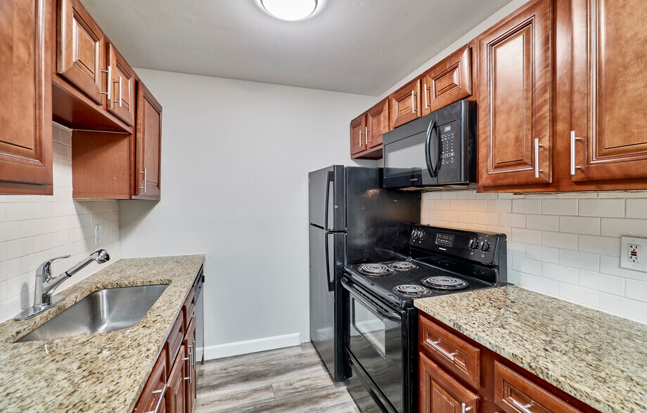 More Photos Of 551 S Clay Ave, Kirkwood Apartments For Sale