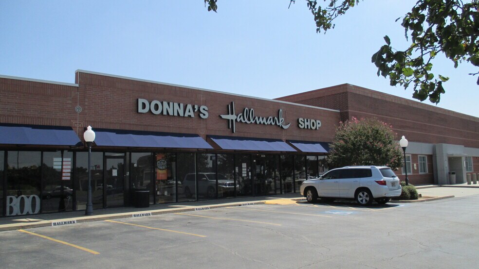 More Photos Of 5511-5559 NW Expressway St, Oklahoma City Unknown For Lease