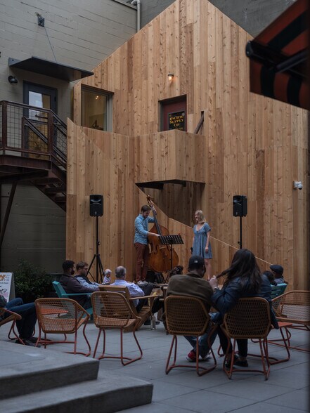 More Photos Of 1424 11th Ave, Seattle Loft Creative Space For Lease