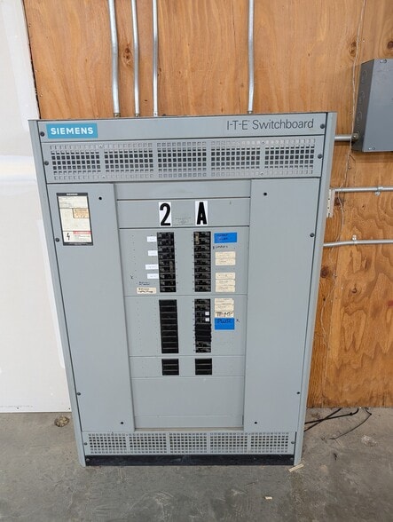 More Photos Of 416 Crown Point Cir, Grass Valley Warehouse For Lease