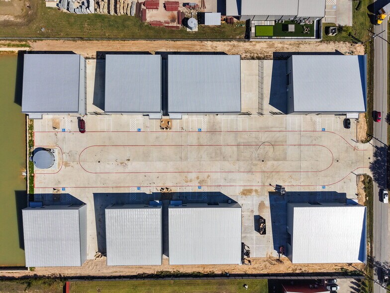 More Photos Of 6702 Theall Rd, Houston Industrial For Sale