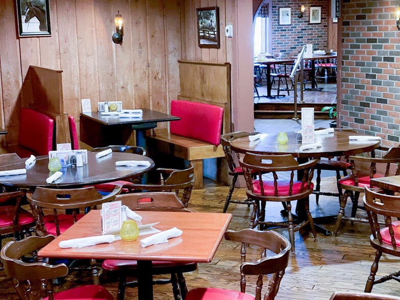 More Photos Of 2095 S Kirk Rd, Geneva Restaurant For Sale