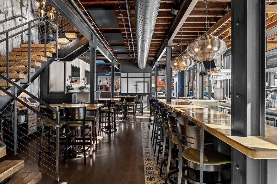 More Photos Of 121 E 2nd Ave, Niwot Restaurant For Sale