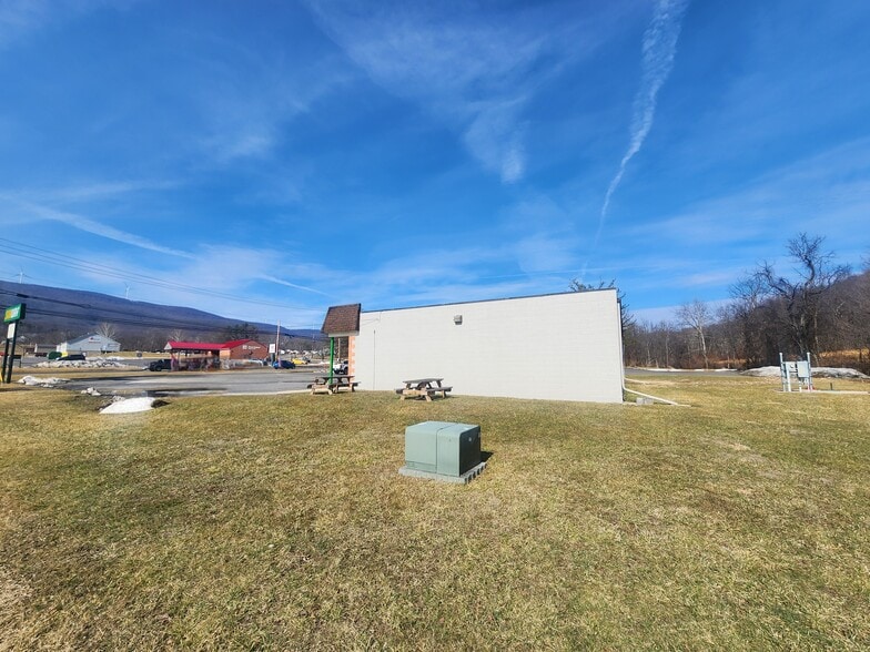More Photos Of 16018 McMullen Hwy SW, Cresaptown Fast Food For Sale