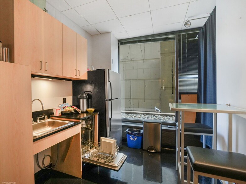 More Photos Of , Chicago Office For Sale