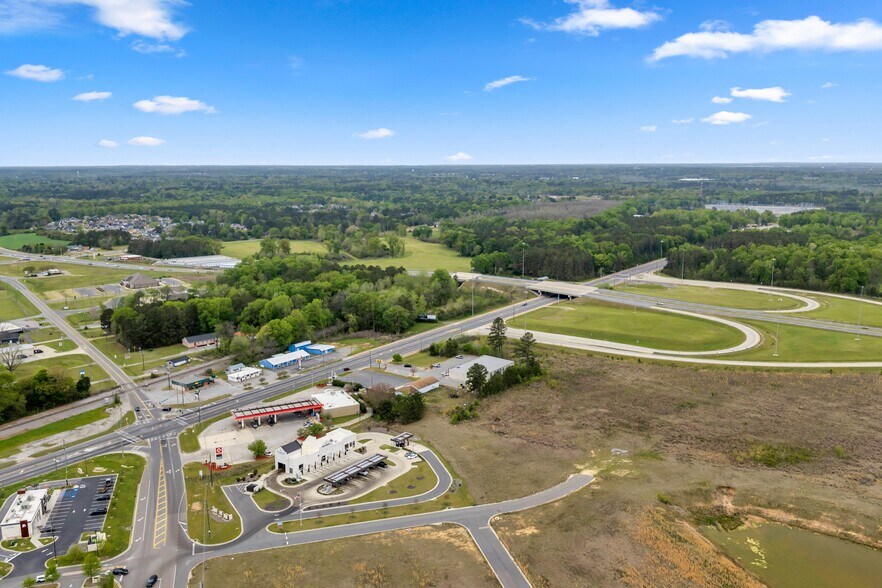 More Photos Of 494 GA Highway 247 S, Bonaire Freestanding For Lease