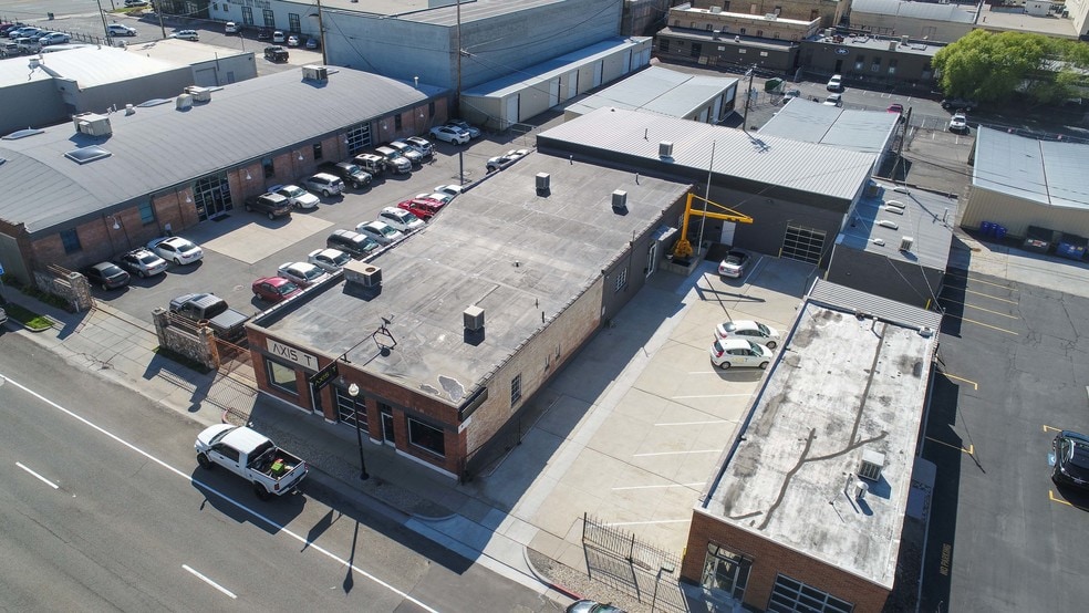 More Photos Of 351 W 400 S, Salt Lake City Freestanding For Lease